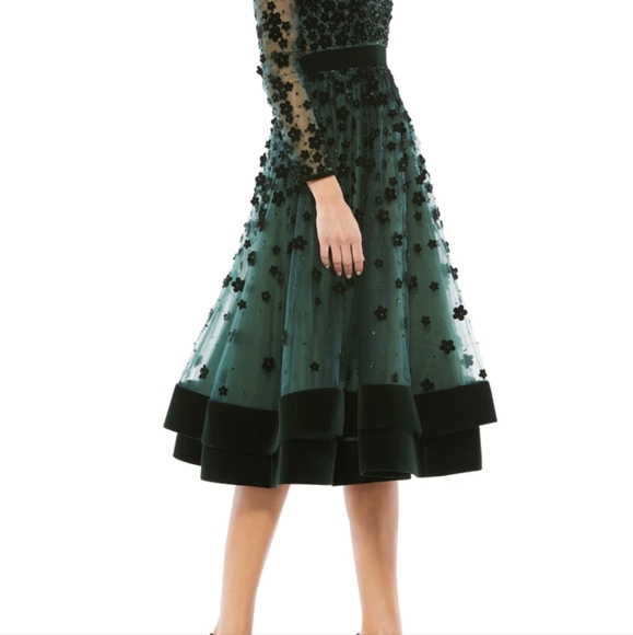 Beautiful and alegant mother of bride - Picture 7 of 12